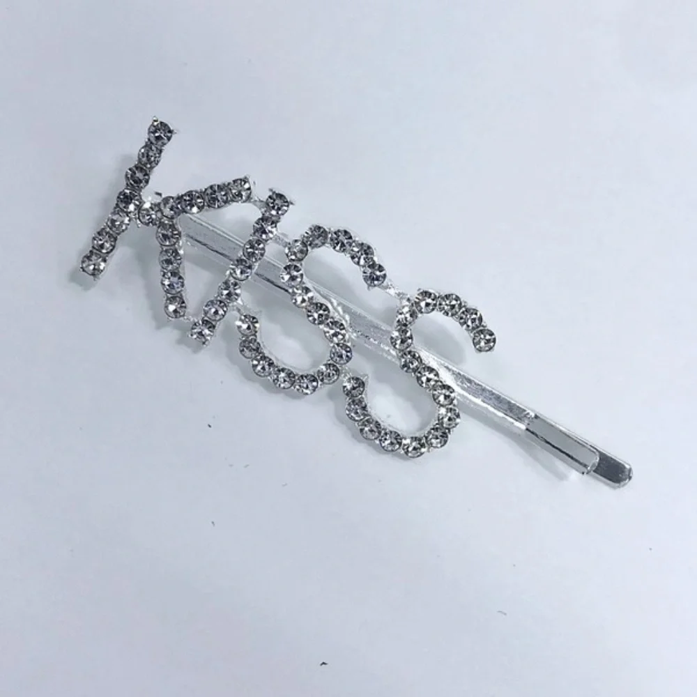 HAIR PIN